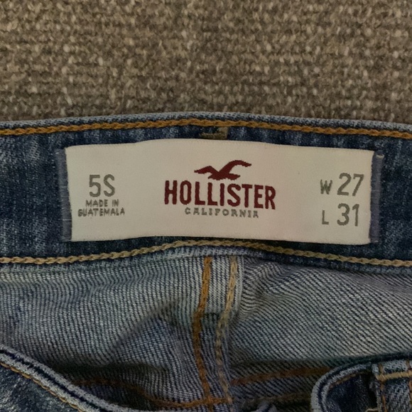 Hollister Jeans, Size 5 - Picture 2 of 9